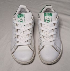Adidas kids size 1 White and Green